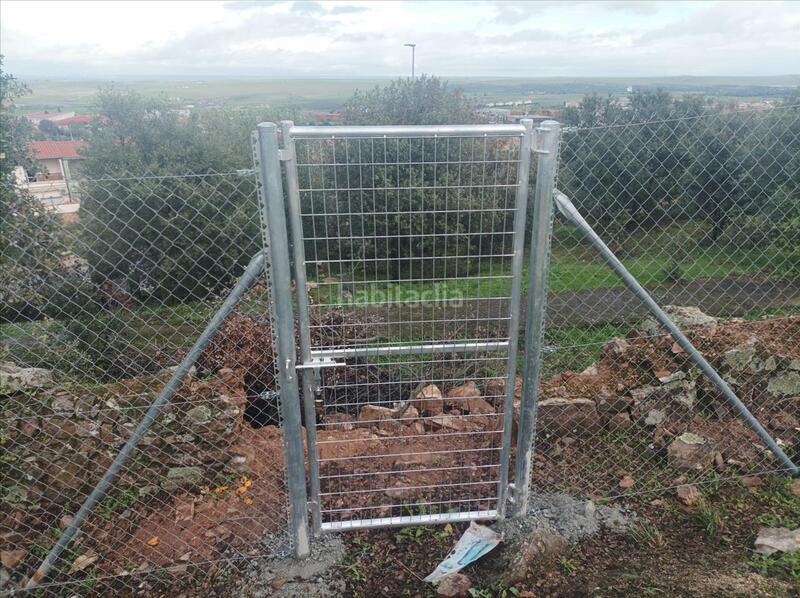 Foto 2c45fc9c-5957-4826-993c-0ede1eac4152. Terreno residenziale in Campus Universitario Cáceres