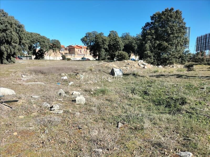 Foto 26d71479-dcb3-4bc7-a077-edd60799e80f. Terrain résidentiel dans Hervencias Altas - El Pinar Ávila