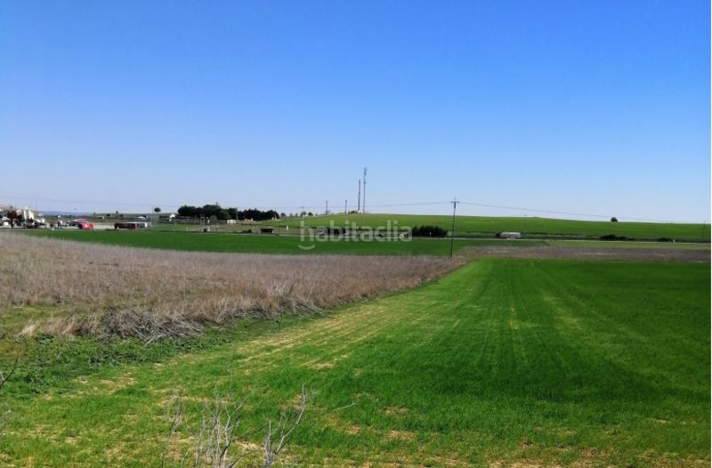 Foto 8bd1ccd6-737a-4a80-85ef-27864c6c369b. Area edificabile industriale in Simancas