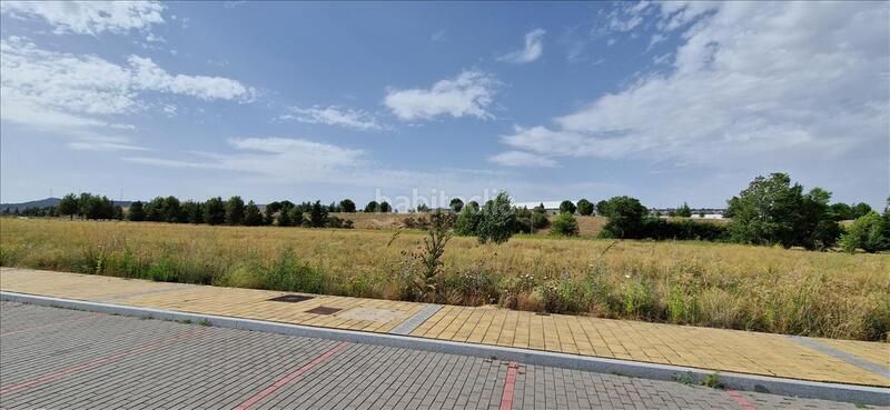 Foto ab2f00f9-160f-4933-bb20-8ba17a3fb53f. Area edificabile industriale in Simancas