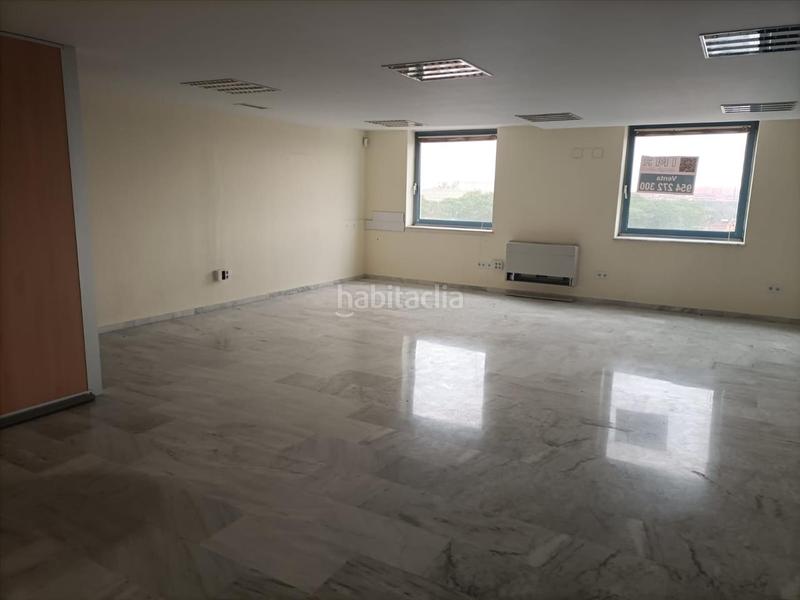 Foto 943cd315-c5c3-41dd-8faa-14e05d7a8588. Office space in Urbadiez - Entrepuentes Sevilla