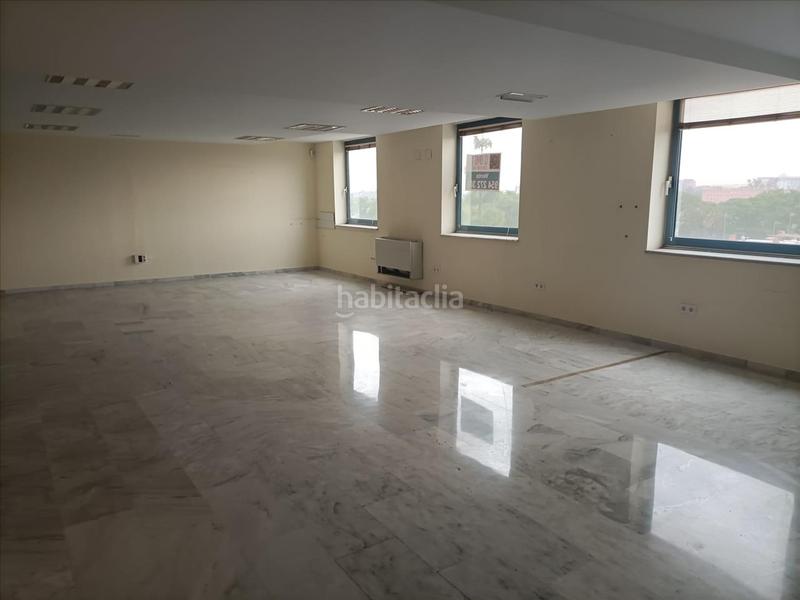 Foto 5975b39a-e5be-43a0-8963-d25134921e52. Ufficio in Urbadiez - Entrepuentes Sevilla