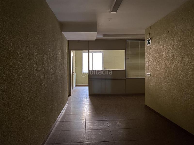 Foto 837b1251-2ee1-4556-888d-dfcb6fb09478. Local comercial en Vall d´Uixó (la)