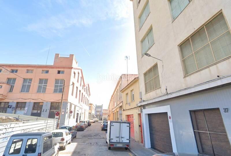 Foto 38710ce6-dc4e-43aa-9c4e-e52b5bc278ef. Locale commerciale in Eixample Mataró