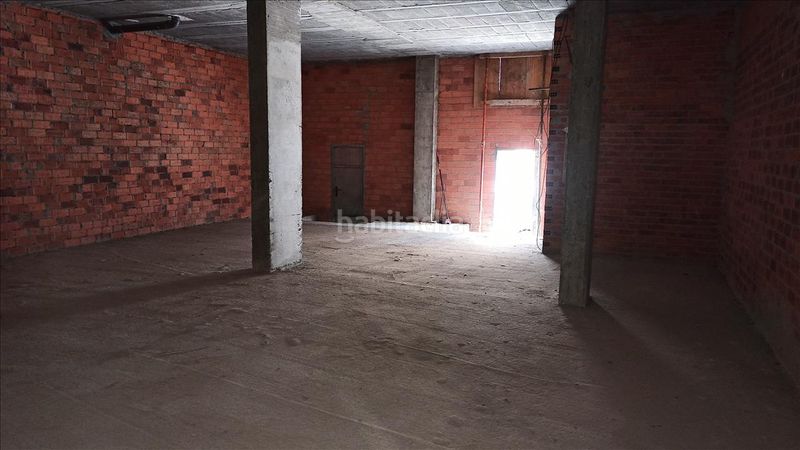 Foto 13db4309-c2c1-4baa-9ba3-dd06a8f25c72. Local comercial a Bertamirans Ames