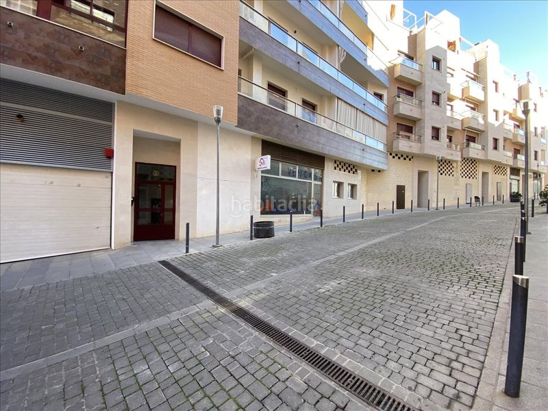 Foto acb80703-c6e1-460a-b6fc-744bf92f7091. Local comercial a Almendralejo