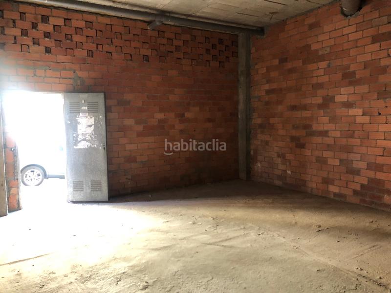 Foto e92546dc-0179-4e8b-8bee-b2b9a2a301f2. Local comercial en Porriño (O)