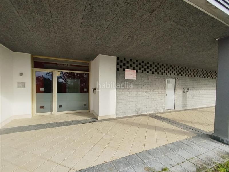 Foto de3ab1e7-dce9-4b56-aada-e2a5c886b856. Local comercial a Lavadores Vigo