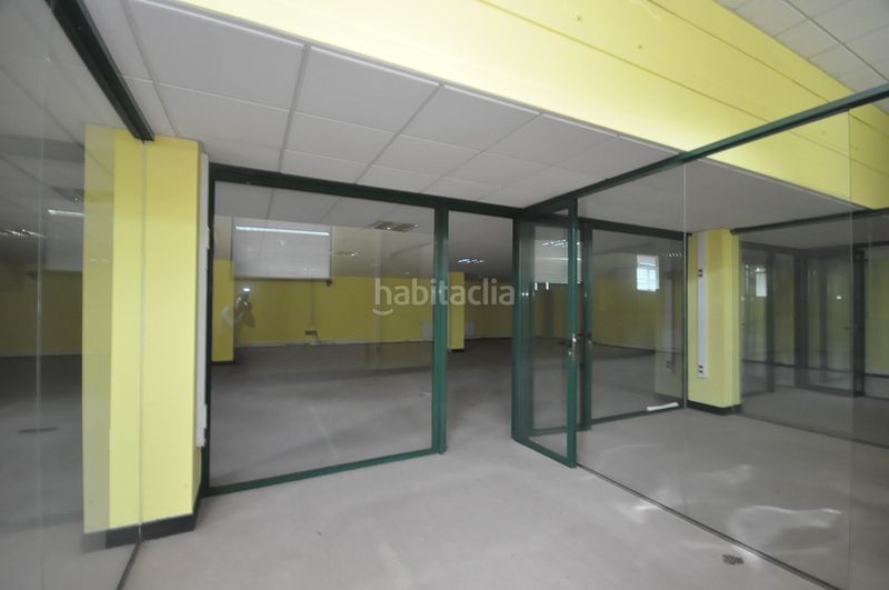 Foto 8f8b0dc5-b6a1-41e7-8647-4a3be027f243. Local comercial en Bertamirans Ames