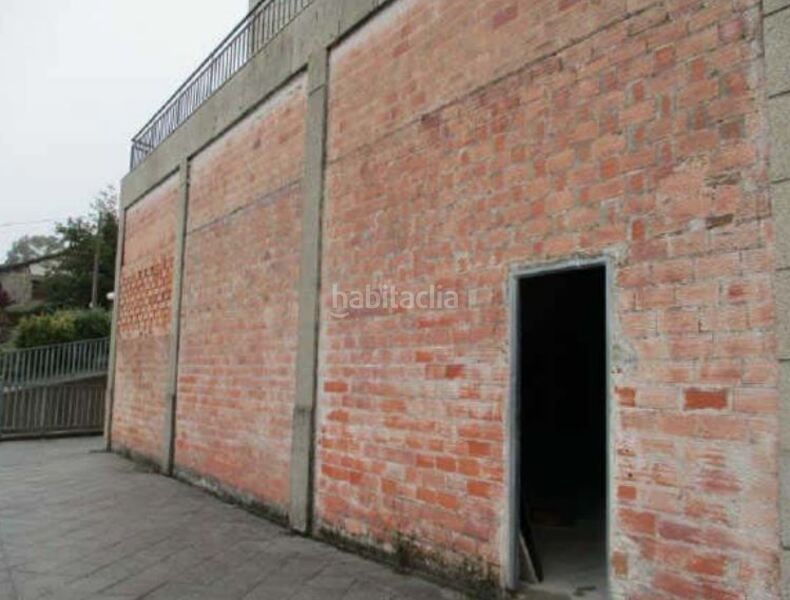 Foto d39b88db-788f-43a8-9cef-5f73a2236c11. Local comercial a Cañiza (A)