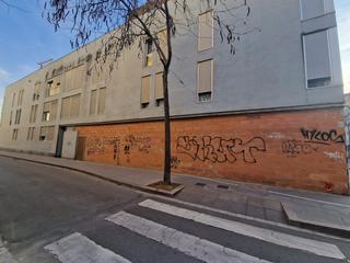 Local commercial  Antoni gaudi