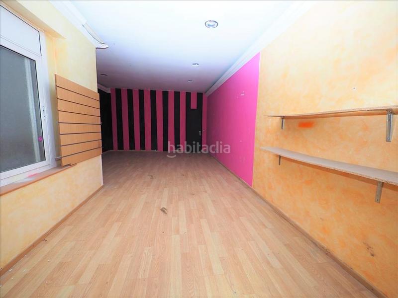 Foto eba6a5dd-cc37-42da-b0dd-b18bfdad85fc. Local commercial dans Eixample - Can Bogunyà Castellar del Vallès