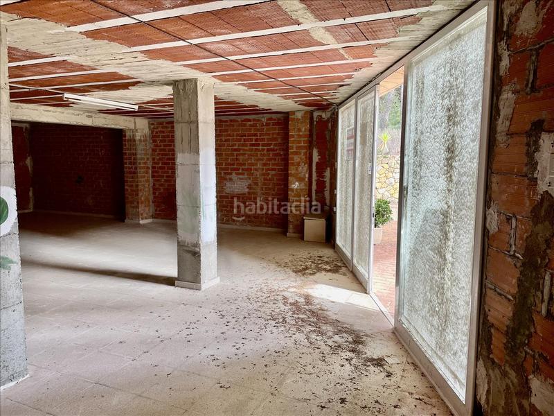 Foto ff197335-3e17-44ab-8836-752f155ae6d8. Local comercial a La Mora Tarragona