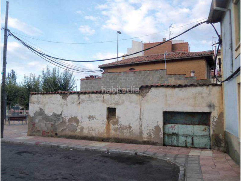 Foto c548227d-4767-48ba-b81c-12cbf55dd193. Terreno residenziale in Puente Castro León