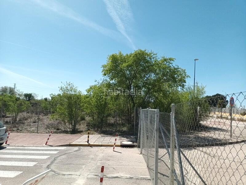 Foto 36e433bf-f70e-410c-9895-cd66e969157c. Terreno residencial en Rejas Madrid