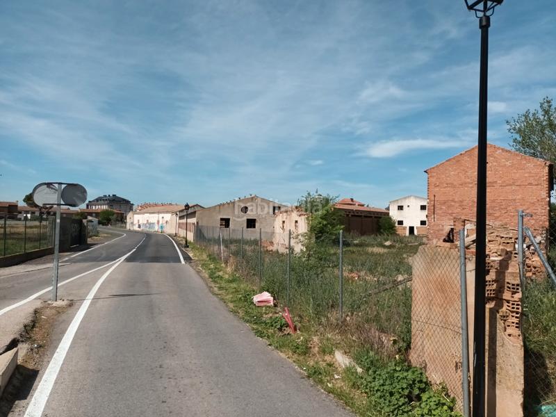 Foto 55ca87cf-6d08-49a9-97ad-00ecdd87401f. Terreny residencial a Alovera