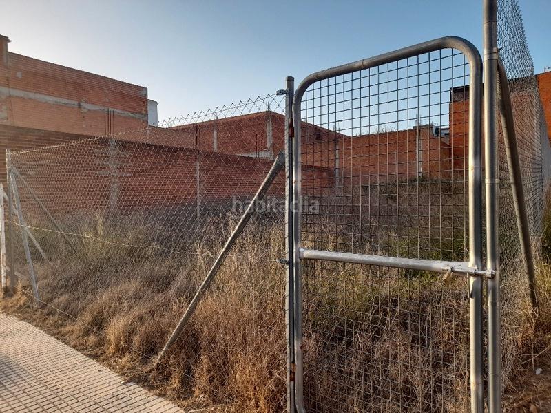Foto ea3850a6-e811-486e-90ff-cec31fd295fc. Terreno residencial en Maria Auxiliadora - Barriada de Llera Badajoz