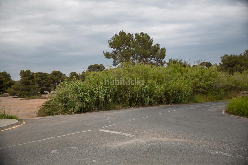 Foto 4fbd6ab7-9097-4b43-a707-83081ca9ec75. Terreny residencial a Llevant Tarragona
