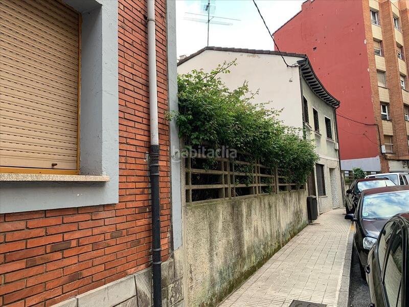 Foto 11921735-12e9-49c4-b13d-b2fef505fa7c. Terreny residencial a La Calzada Gijón