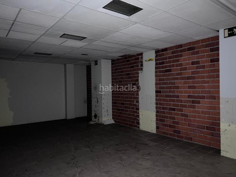 Foto 51304607-dae7-4c5e-9134-c9611b90578a. Local comercial a Centro Ferrol