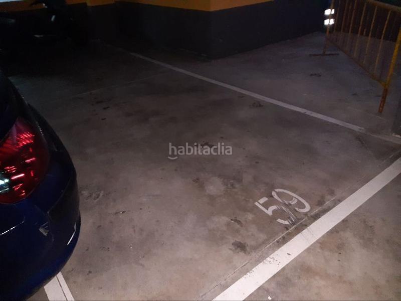 Foto b8347c09-4281-4c59-9c75-e958bb6083ac. Parking voiture dans Dehesa Vieja-Puente Cultural San Sebastián de los Reyes