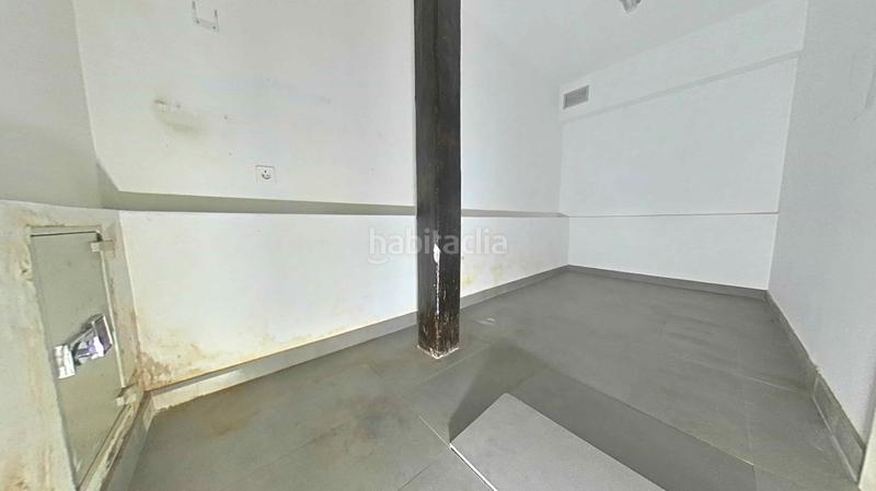 Foto 135cd43a-874e-4673-bf76-6def8ac7ca09. Local comercial a Segundo Ensanche Pamplona / Iruña