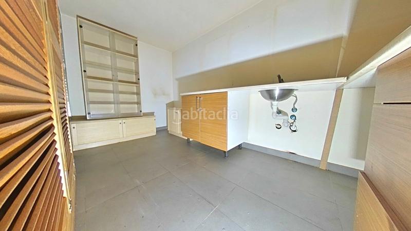 Foto 5afb0afc-e47e-4dc8-b135-e67402c6af8b. Local comercial a Segundo Ensanche Pamplona / Iruña