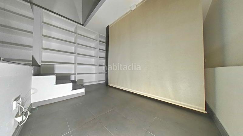 Foto 86b748c5-861a-4e10-a7c5-4c97a6b09ab1. Local comercial a Segundo Ensanche Pamplona / Iruña