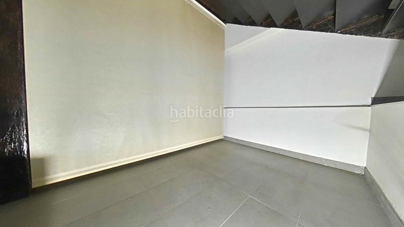 Foto a91e8928-196d-42a1-8476-315253858459. Local comercial a Segundo Ensanche Pamplona / Iruña