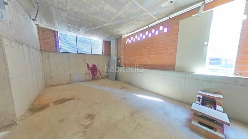 Foto 33afd1da-918e-4d64-9ce3-93b0ac6d7ee5. Local comercial en Roc Blanc Terrassa