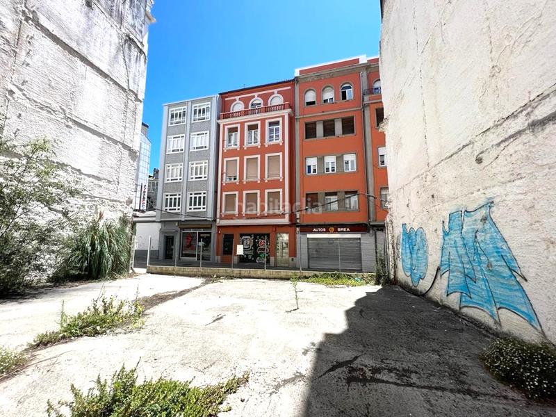 Foto 40e20747-3b00-48d7-a03e-721f4888d37c. Terreny residencial a Centro Ferrol