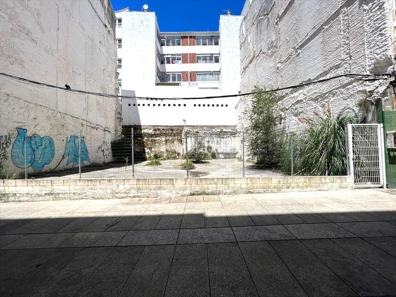 Foto 60c1300f-ba2f-435f-979a-e79e9c68fca7. Terreny residencial a Centro Ferrol