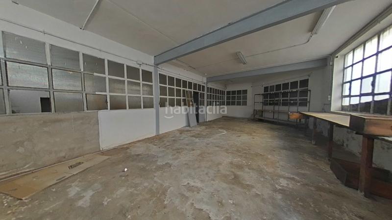 Foto 1dff0a0e-7b0a-482a-a6b6-60754e7b472f. Édifice dans Onil