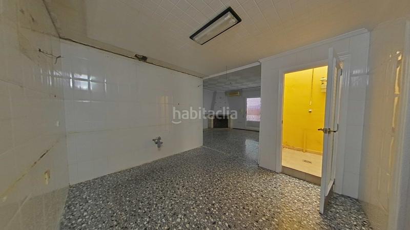 Foto cea12f22-fe78-412b-8b3d-a5f3c209b60c. Édifice dans Onil