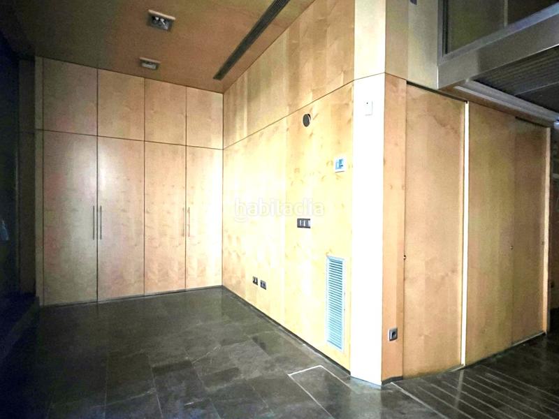 Foto 755c76e1-2891-4bab-ad82-5e018ac670aa. Local commercial dans Segundo Ensanche Pamplona / Iruña