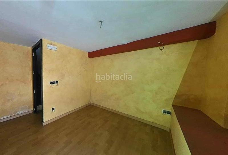 Foto bf6779fd-d032-40d1-bf8d-6a5f4b797f1c. Local comercial a Juan de la Cierva Getafe