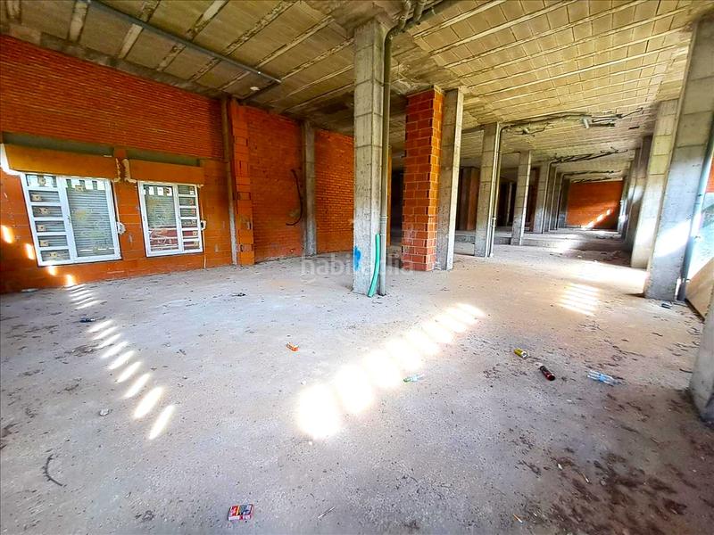 Foto 44909b14-b4ee-46b9-81fe-1d077c1f6c4d. Locale commerciale in Flores de Sil - La Placa Ponferrada