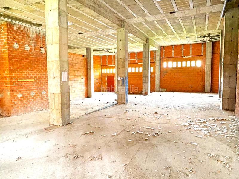 Foto b2fd879f-2b26-4e13-845f-d28f1854f247. Locale commerciale in Flores de Sil - La Placa Ponferrada