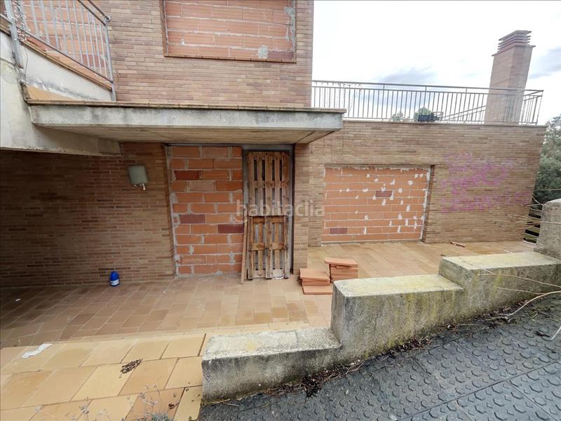 Foto 4aee9ec5-e30a-4fee-ac09-16e6af888f37. Maison avec parking dans Matadepera