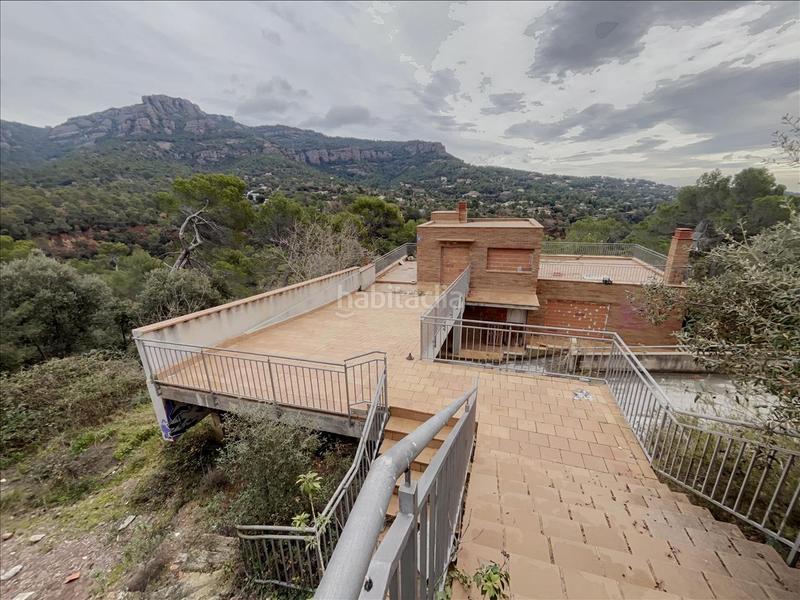 Foto b1ddaf73-67a1-4b0d-ad0b-cdd7533c2e92. Maison avec parking dans Matadepera