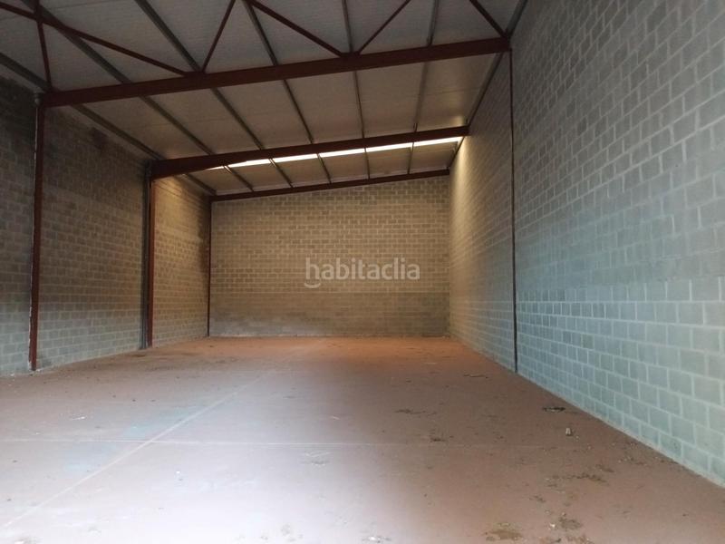 Foto 97adc4c2-1862-4926-bc1a-786ba66fa7cd. Fabrikhalle in Hormilla