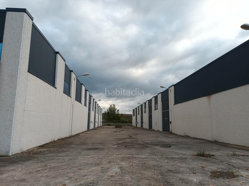 Foto c3ad2a52-e1cd-44bf-9369-5c54142301a8. Fabrikhalle in Hormilla