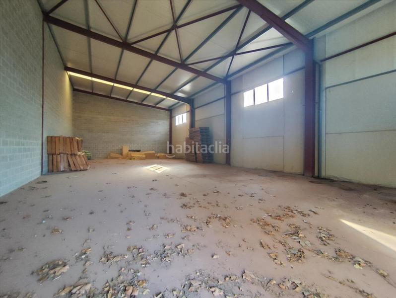 Foto e4c3b884-c65a-4c4f-b580-a8d78f10ffd4. Fabrikhalle in Hormilla