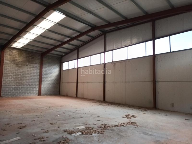 Foto f40e8938-837a-4f01-ac7d-04f9ee30ebe5. Fabrikhalle in Hormilla