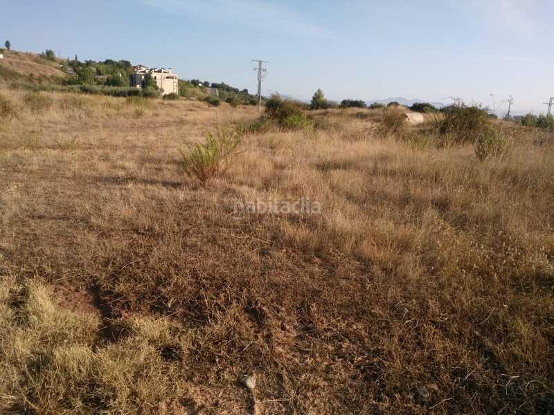 Foto fe9c75a2-109f-401b-906a-fda9a9e3692e. Terrain résidentiel dans Nalda