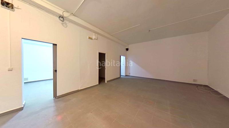 Foto d0c51bf5-c32f-45ac-8751-925da1234372. Local comercial a Can Rull Sabadell
