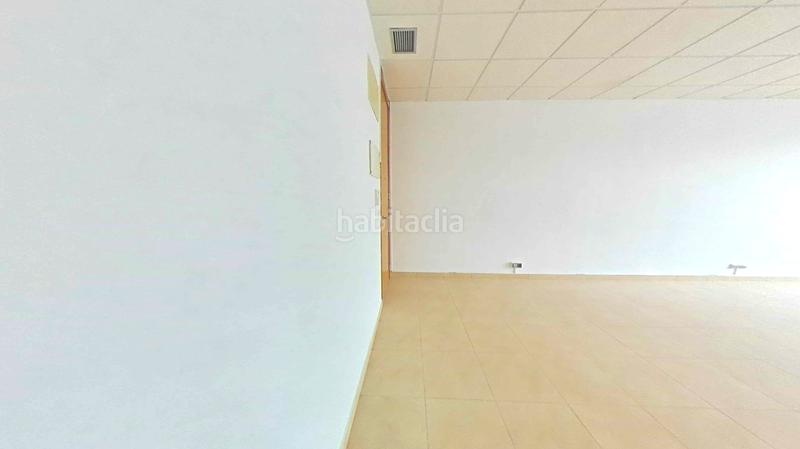 Foto 7ae65e4a-f541-4b1d-a3ca-44f3dc58e650. Büro in San Jerónimo - La Bachillera Sevilla