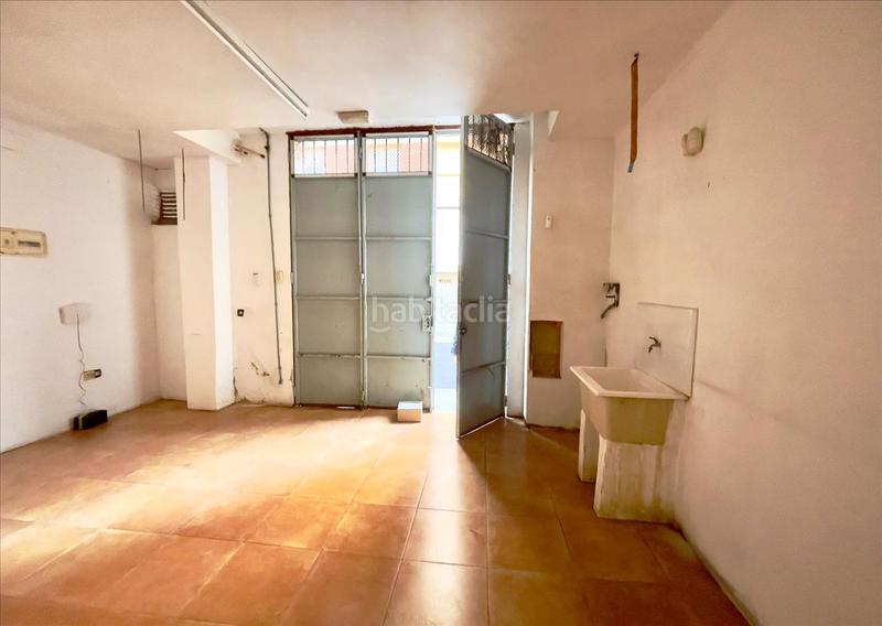 Foto a77c14bf-b9ec-4f06-9e93-a8933c6beeee. Local comercial en Piscinas Burriana