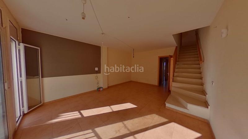 Foto 56d1ef85-b916-42aa-b5b8-d8d93aa2f3f2. Local comercial a Castellet i la Gornal