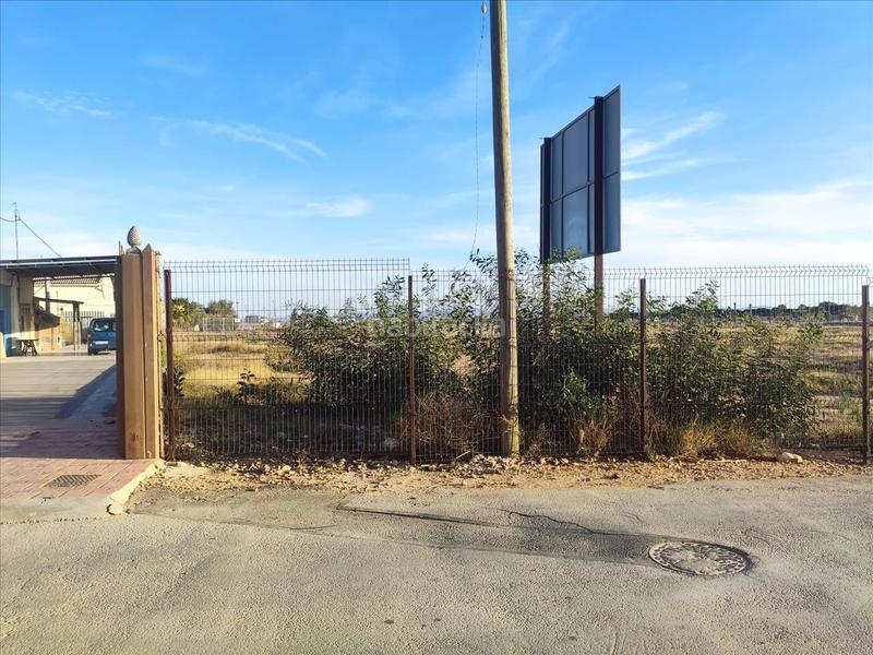 Foto 186284bb-078c-4486-bd08-48860169bef2. Wohngrundstück in Roldán Torre - Pacheco